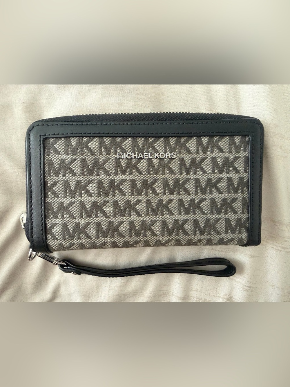 Michael Kors Gray and Black Signature Wristlet Card Holder